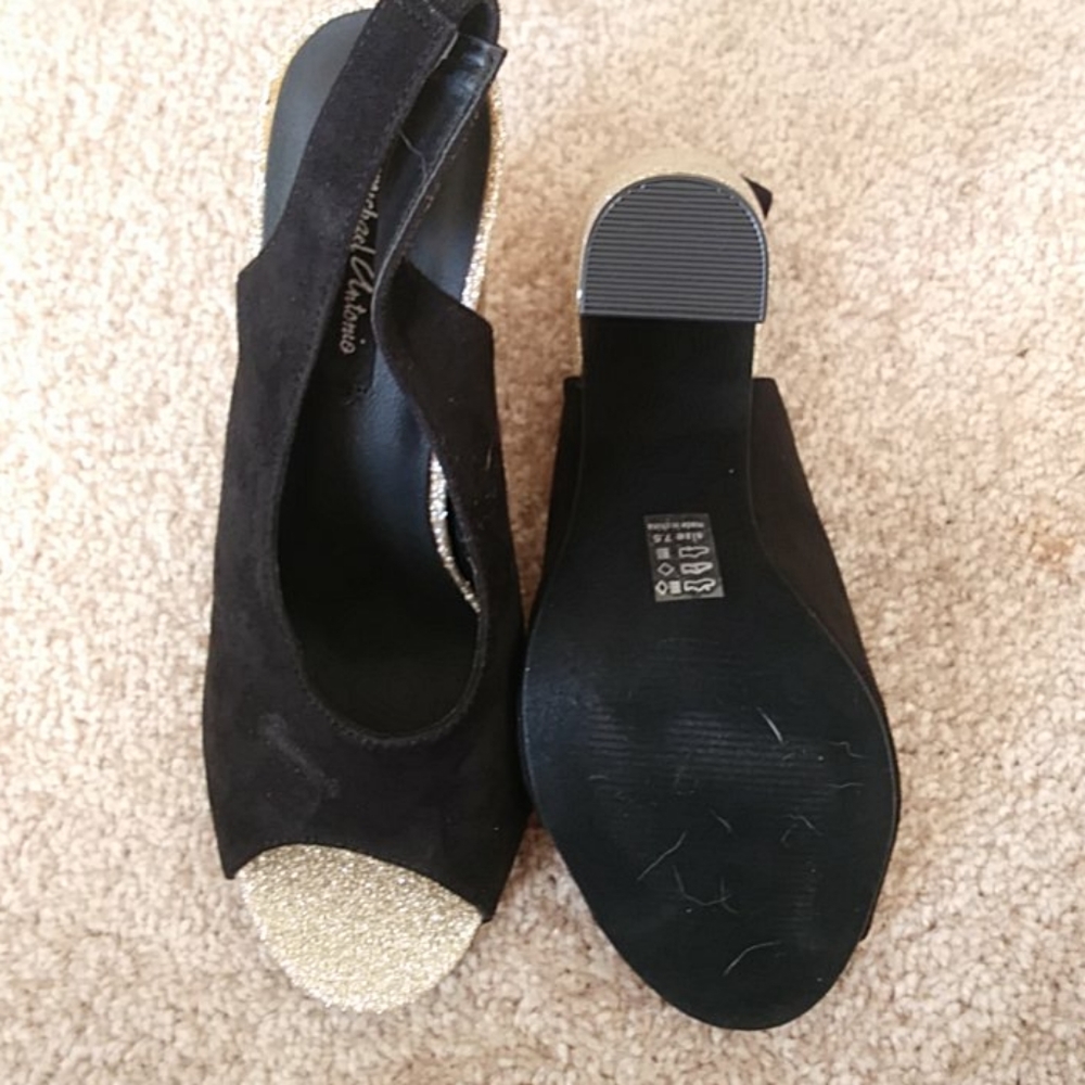 Shoe - Picture 3 of 8